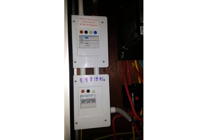 85f6410c-ffdc-48d3-bcad-10deb304df15