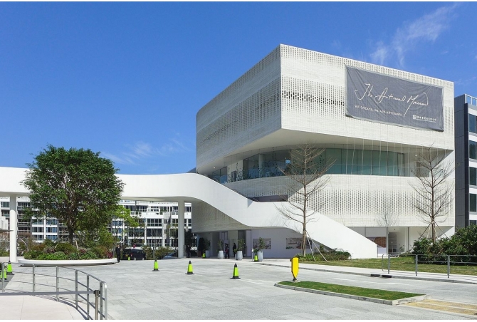 Mount_Pavilia_Entrance_view_201704